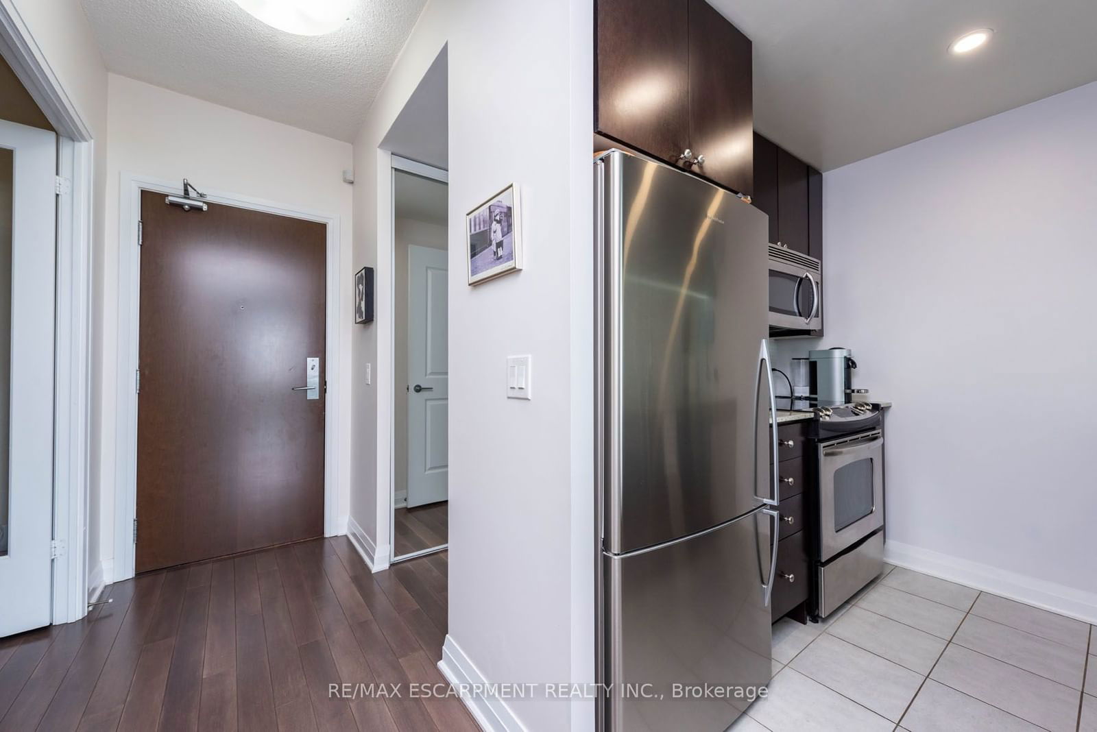 1055 Southdown Rd, unit 710 for sale - image #11