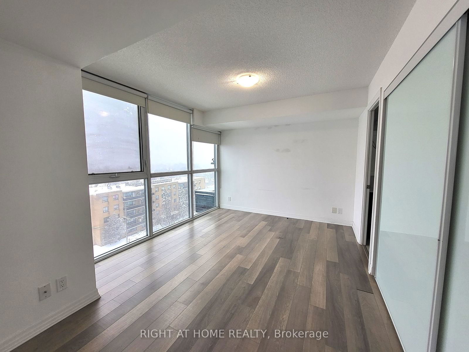 80 esther lorrie Dr, unit 906 for rent - image #13