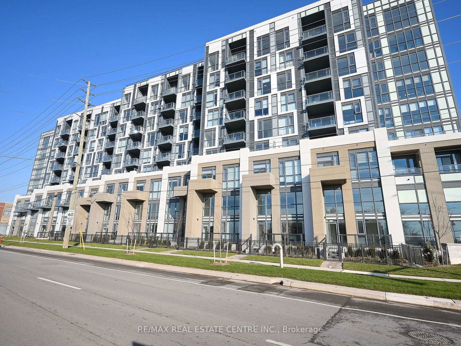 509 Dundas St W, unit 715 for rent - image #1