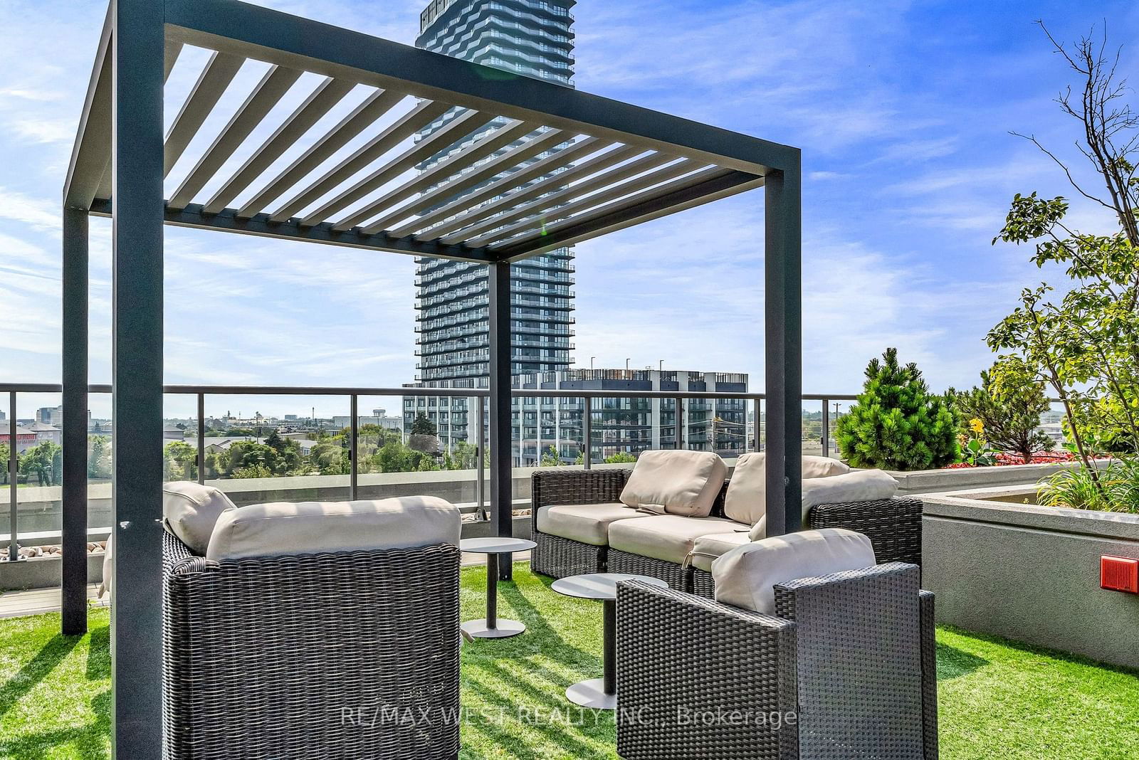 15 Zorra St, unit 2308 for sale - image #37