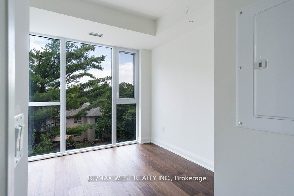 293 The Kingsway, unit 307 for rent - image #11