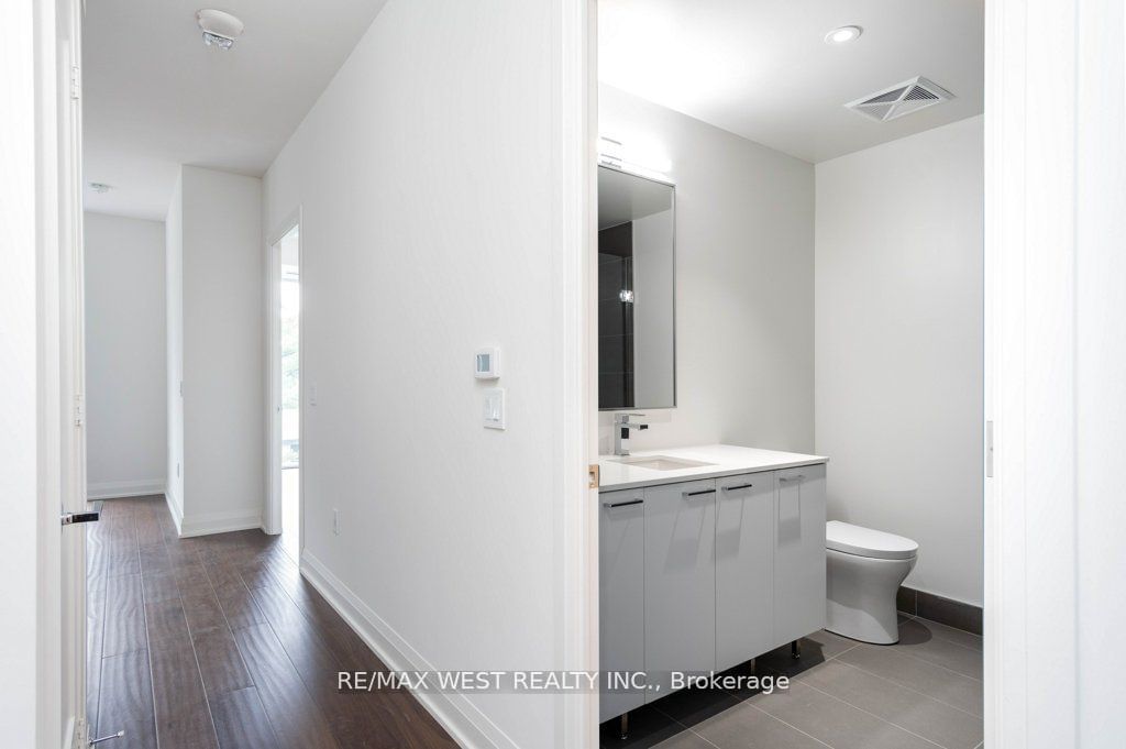 293 The Kingsway, unit 307 for rent - image #5