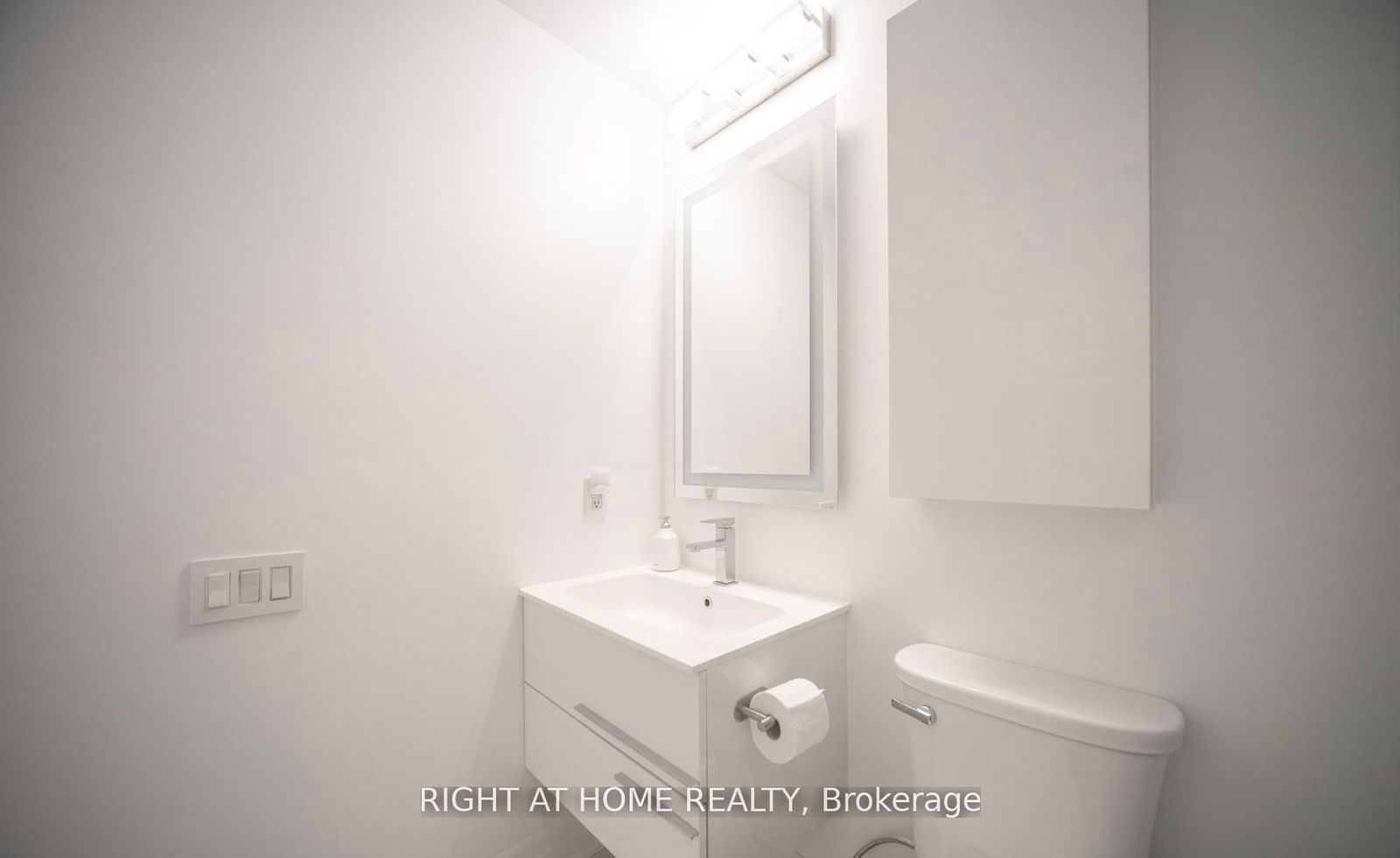 88 Park Lawn Rd, unit 1010 for rent - image #25