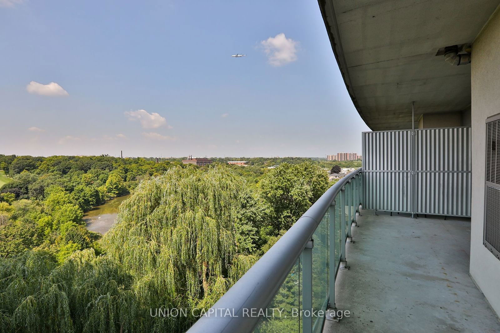 2464 Weston Rd, unit 810 for rent - image #24