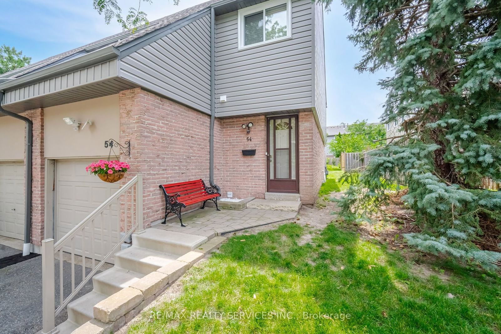 54 Tara Park Cres for sale  - image #3