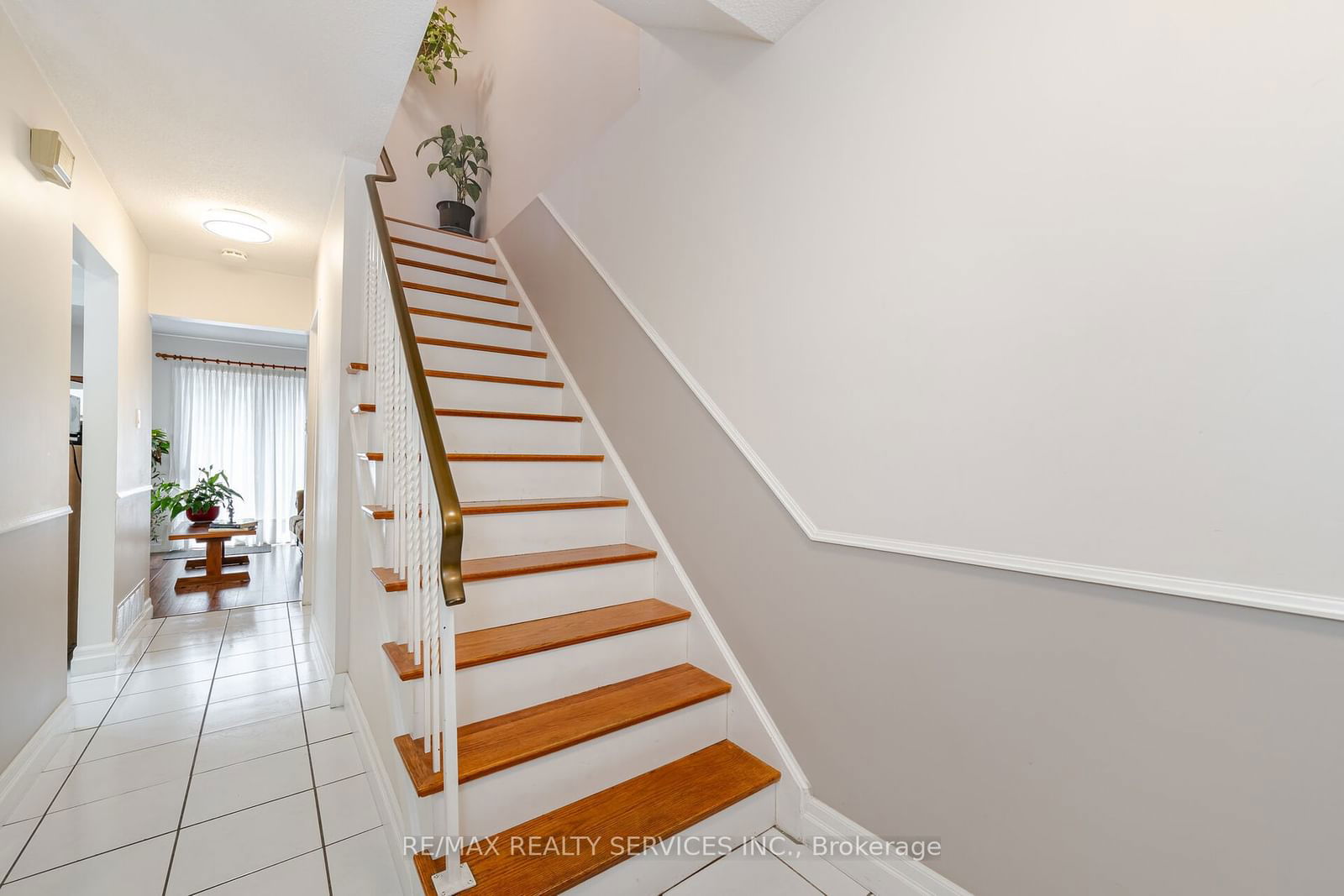 54 Tara Park Cres for sale  - image #5