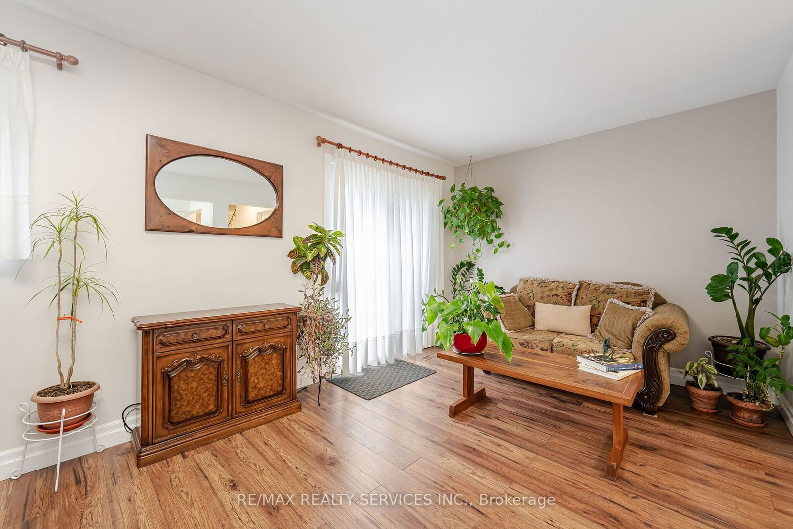 54 Tara Park Cres for sale  - image #8