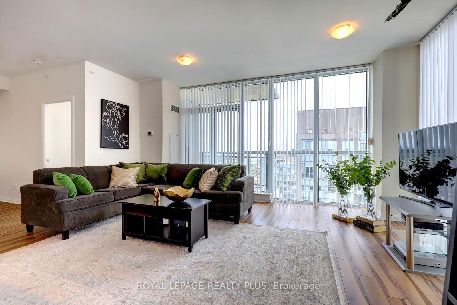 75 Eglinton Ave W, unit 2604 for sale - image #5