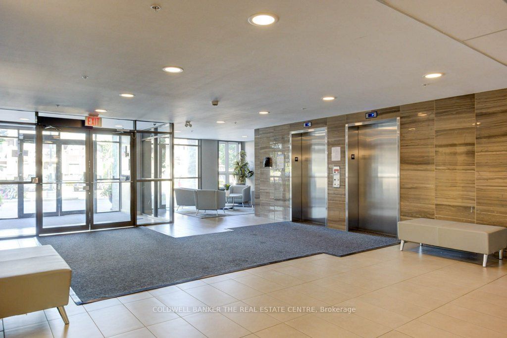 5010 Corporate Dr, unit 423 for sale