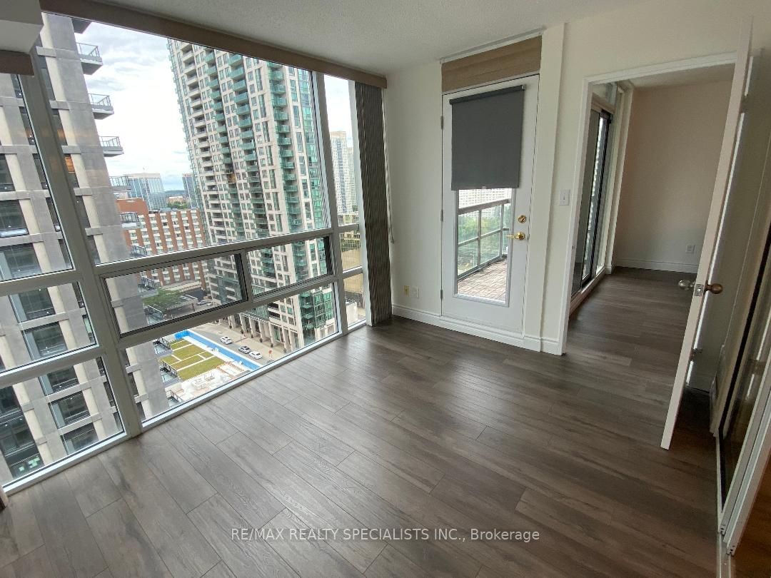 156 Enfield Pl, unit 2001 for sale - image #26