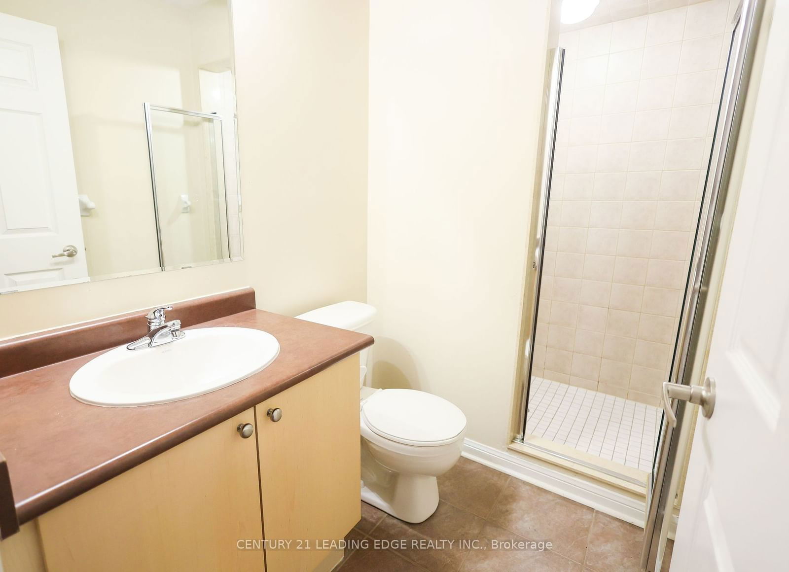 760 Neighbourhood Circ, unit 1 for sale - image #22