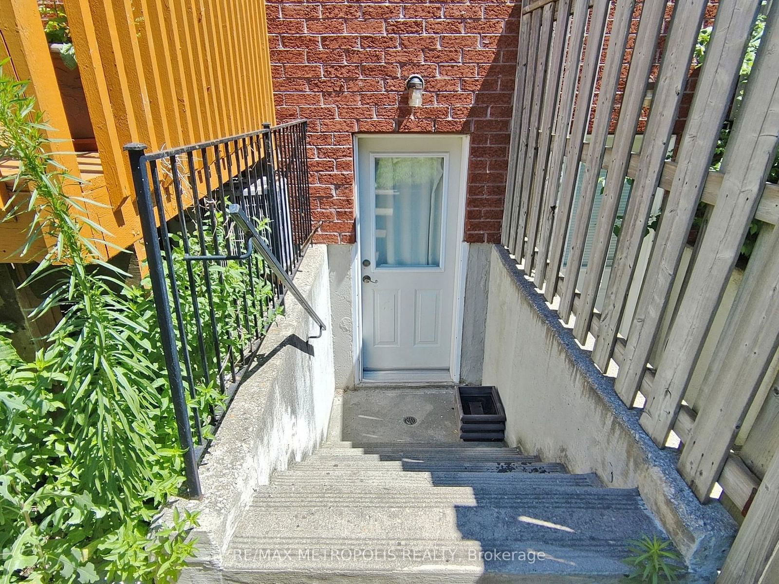 43 Agnes St, unit 14 for sale - image #33