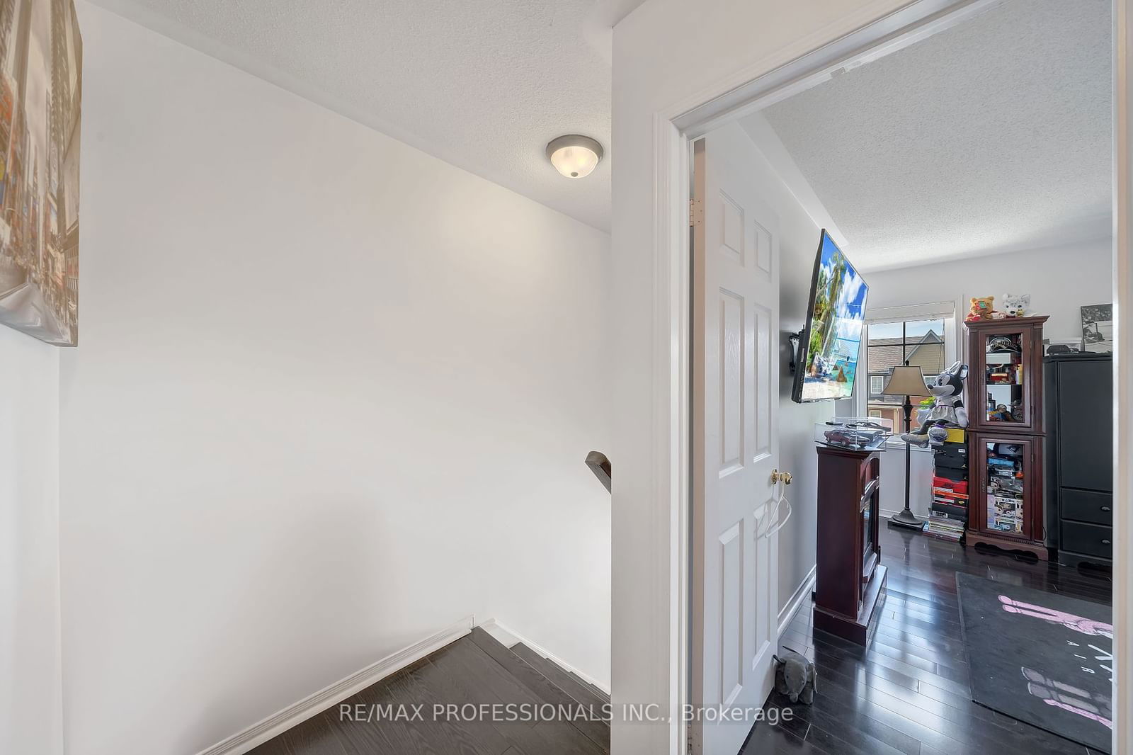 2340 Parkhaven Blvd, unit 6 for sale - image #24