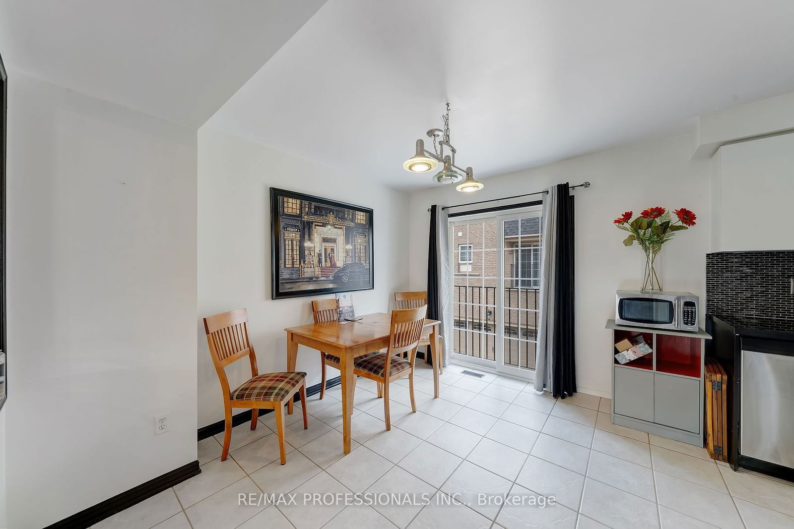 2340 Parkhaven Blvd, unit 6 for sale - image #6