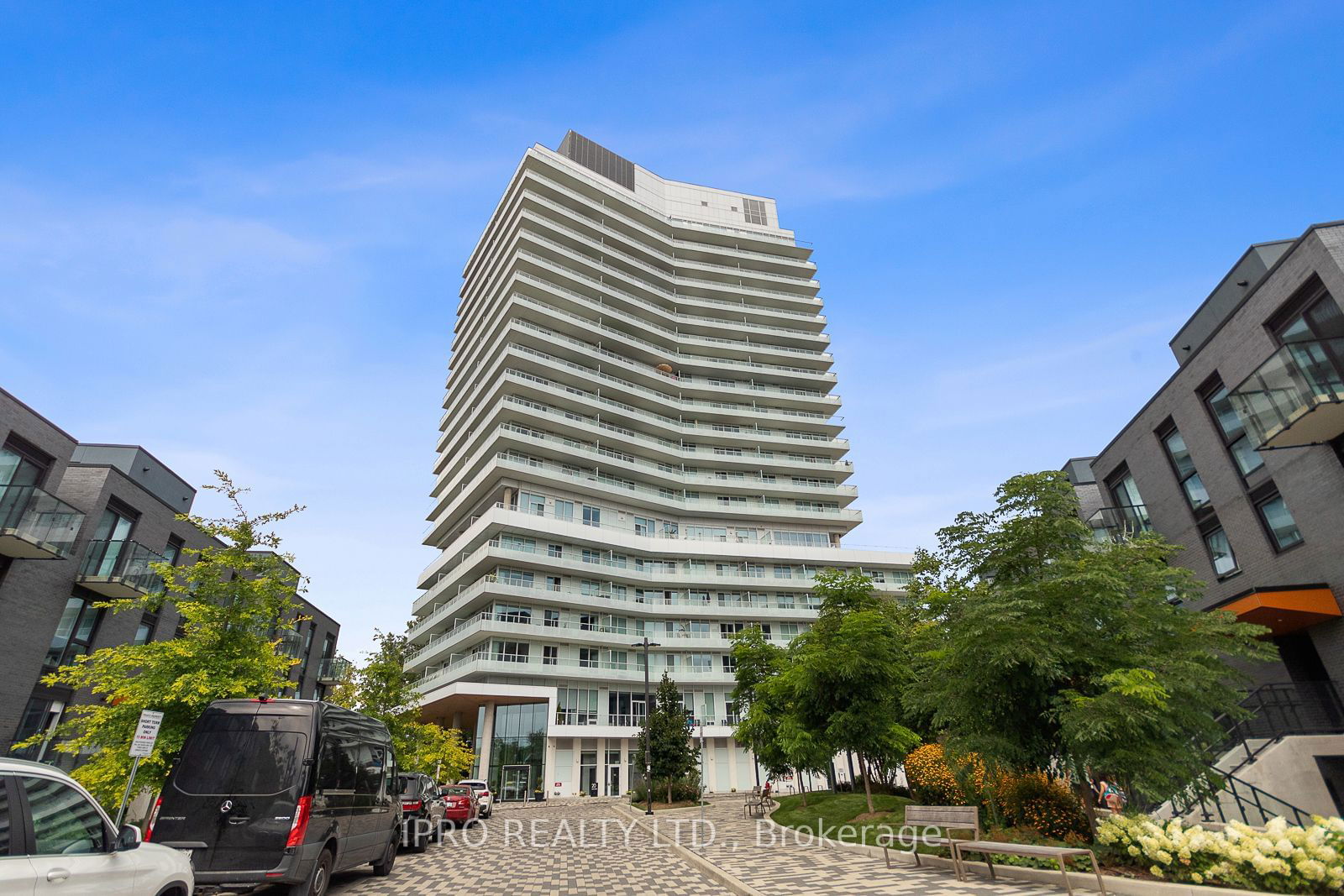 20 Brin Dr, unit 809 for rent - image #1