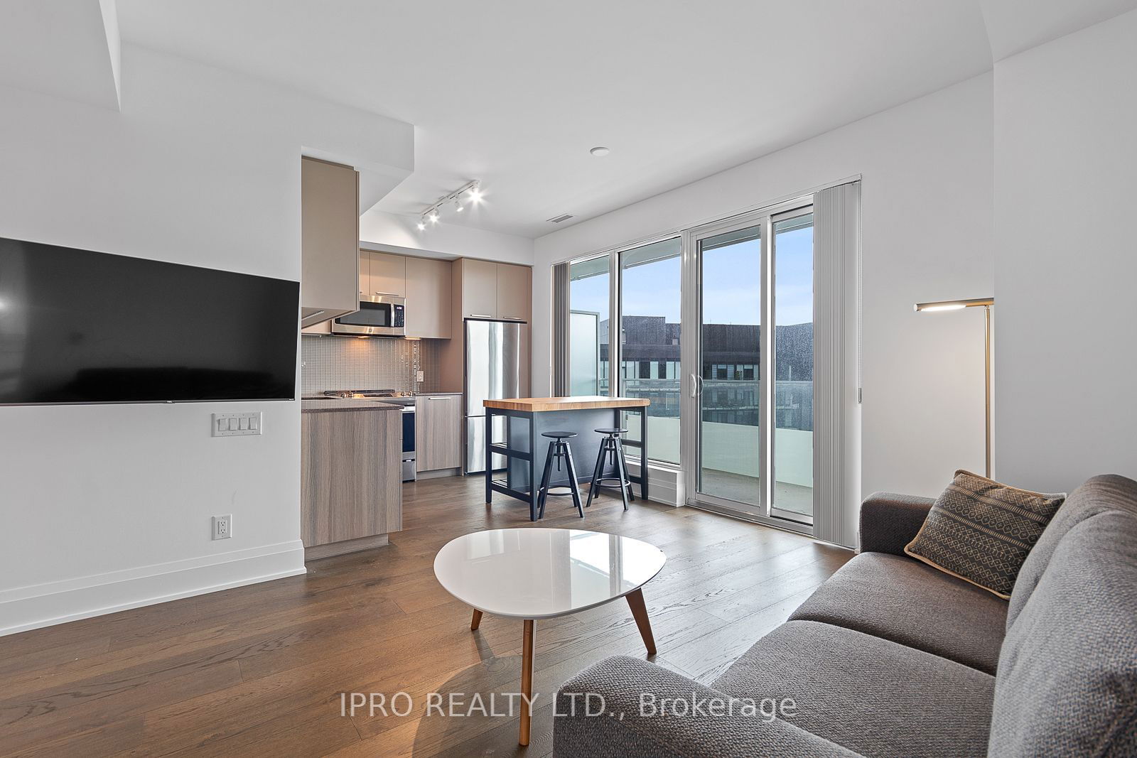 20 Brin Dr, unit 809 for rent - image #6