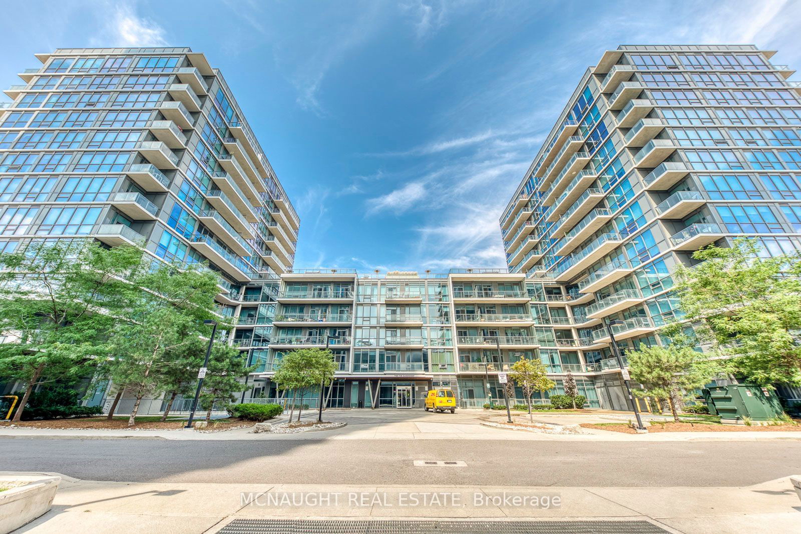 1185 The Queensway, unit 914 for sale