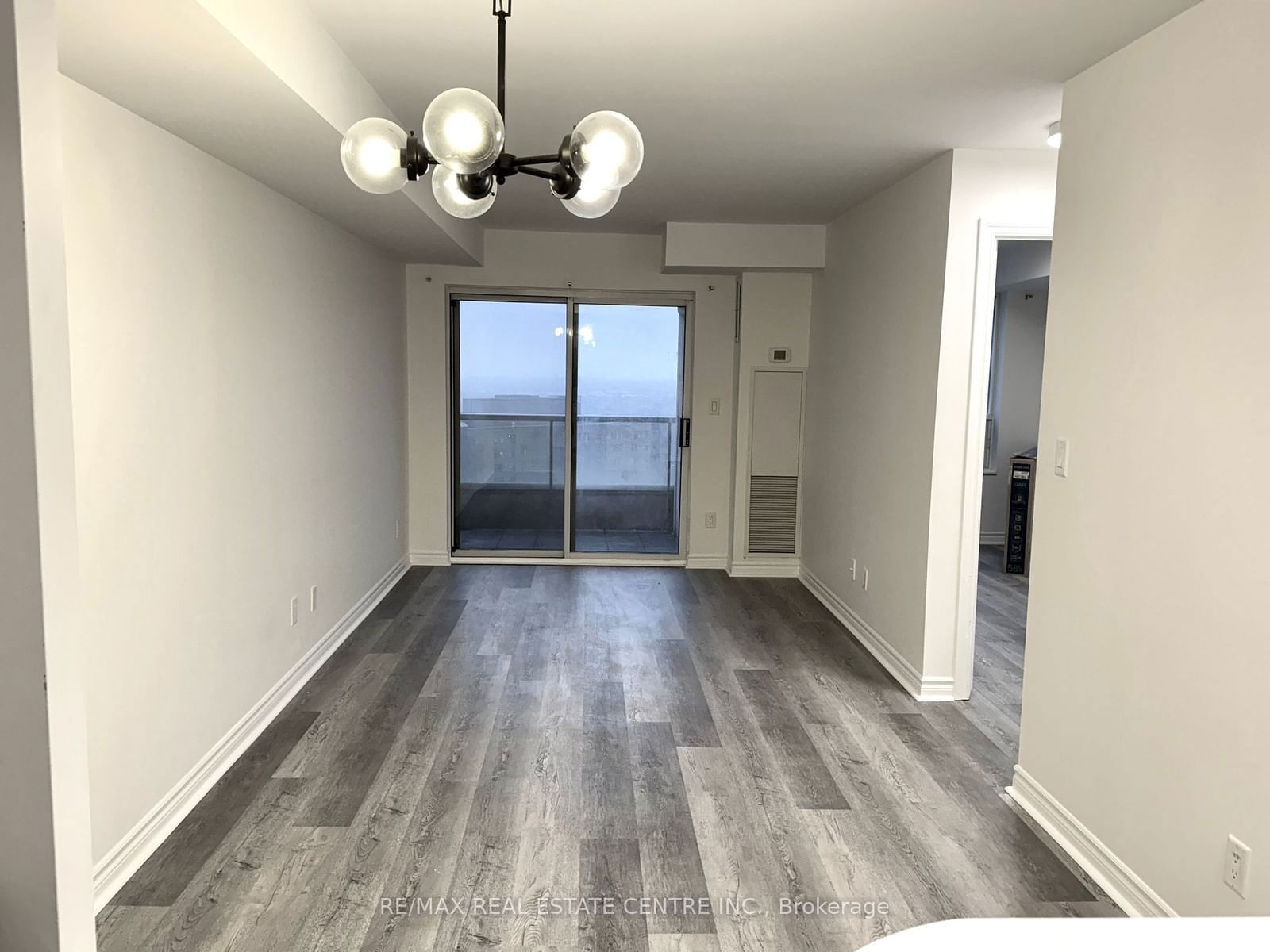 3888 Duke Of York Blvd, unit 2027 for rent