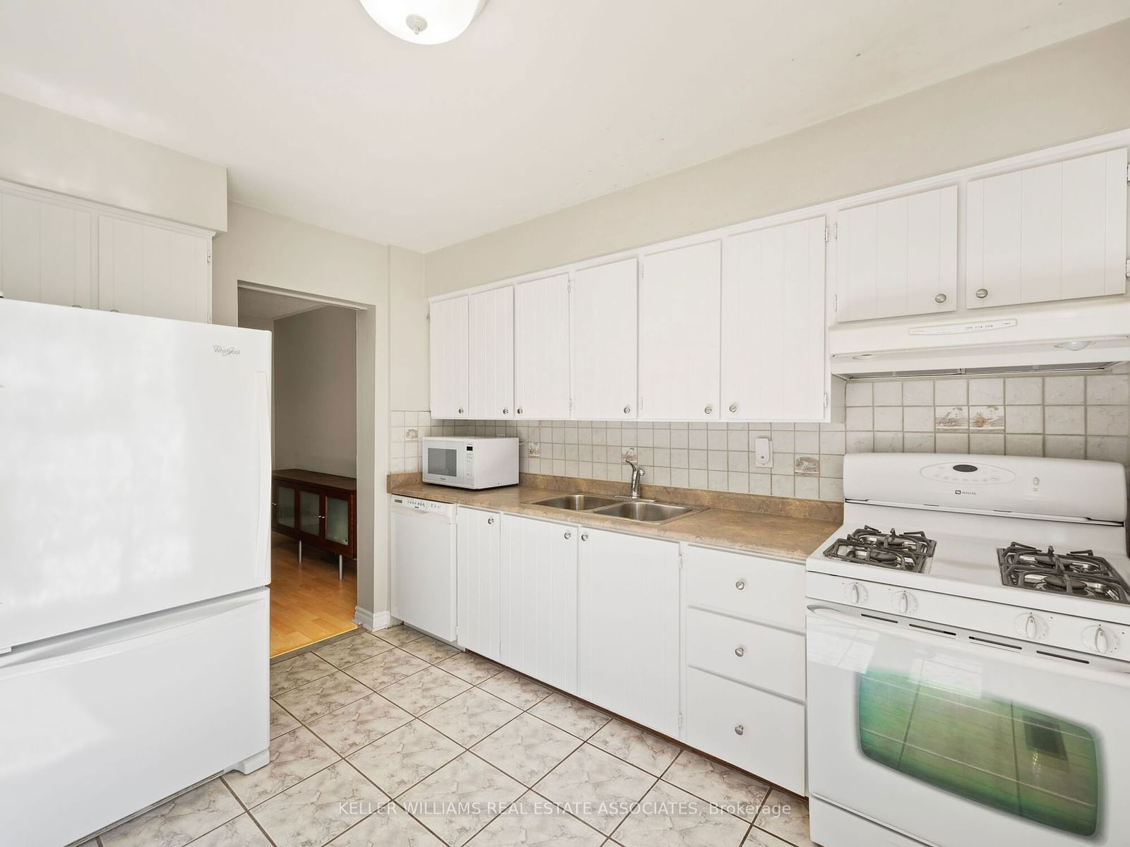 3665 Flamewood Dr, unit 49 for sale - image #6