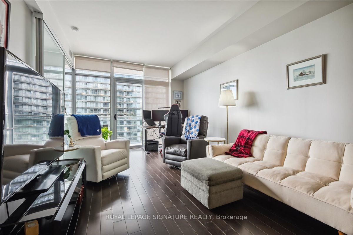 103 The Queensway, unit 2208 for rent - image #12