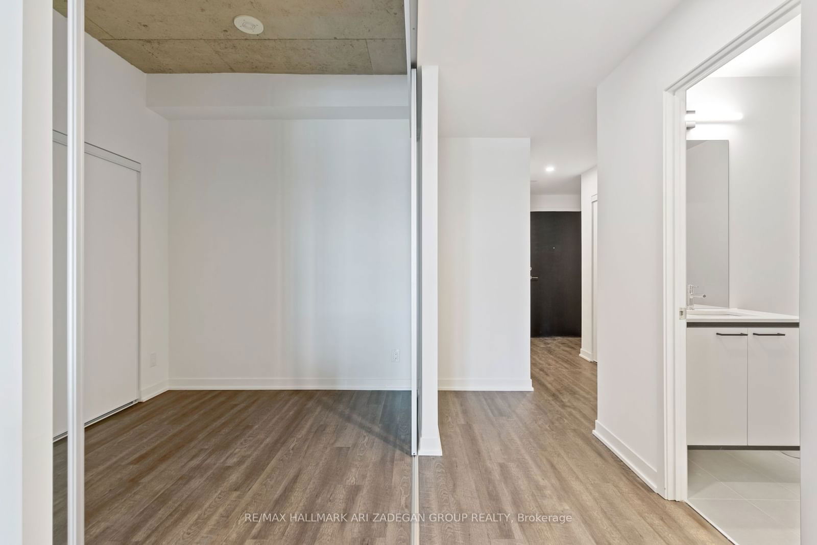 1808 St. Clair Ave W, unit #518 for rent