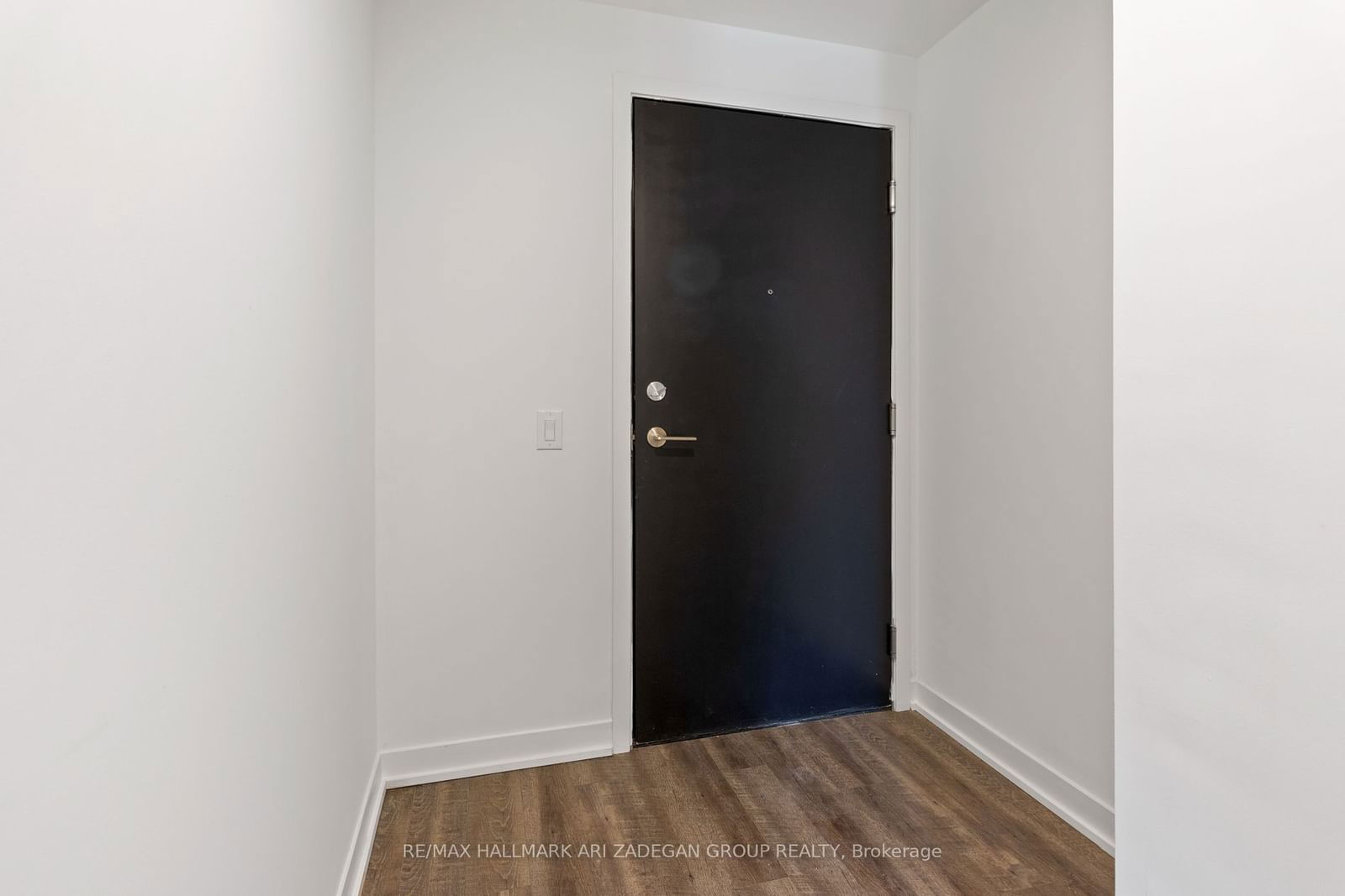 1808 St. Clair Ave W, unit #518 for rent