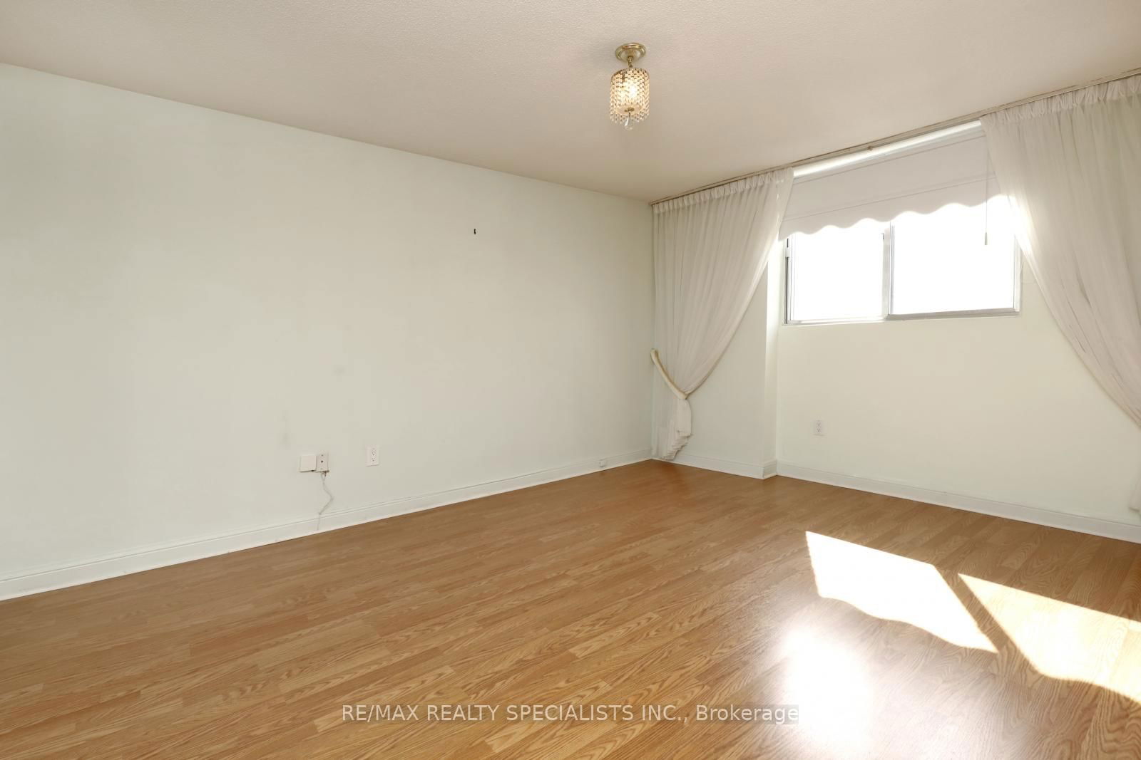 820 BURNHAMTHORPE Rd, unit 1602 for sale - image #19