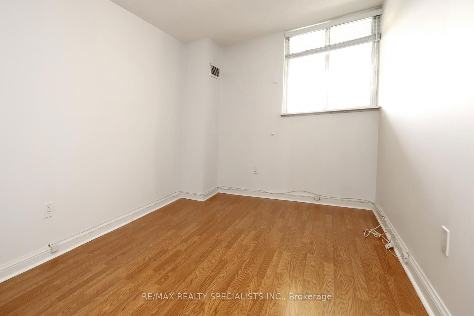 820 BURNHAMTHORPE Rd, unit 1602 for sale - image #22