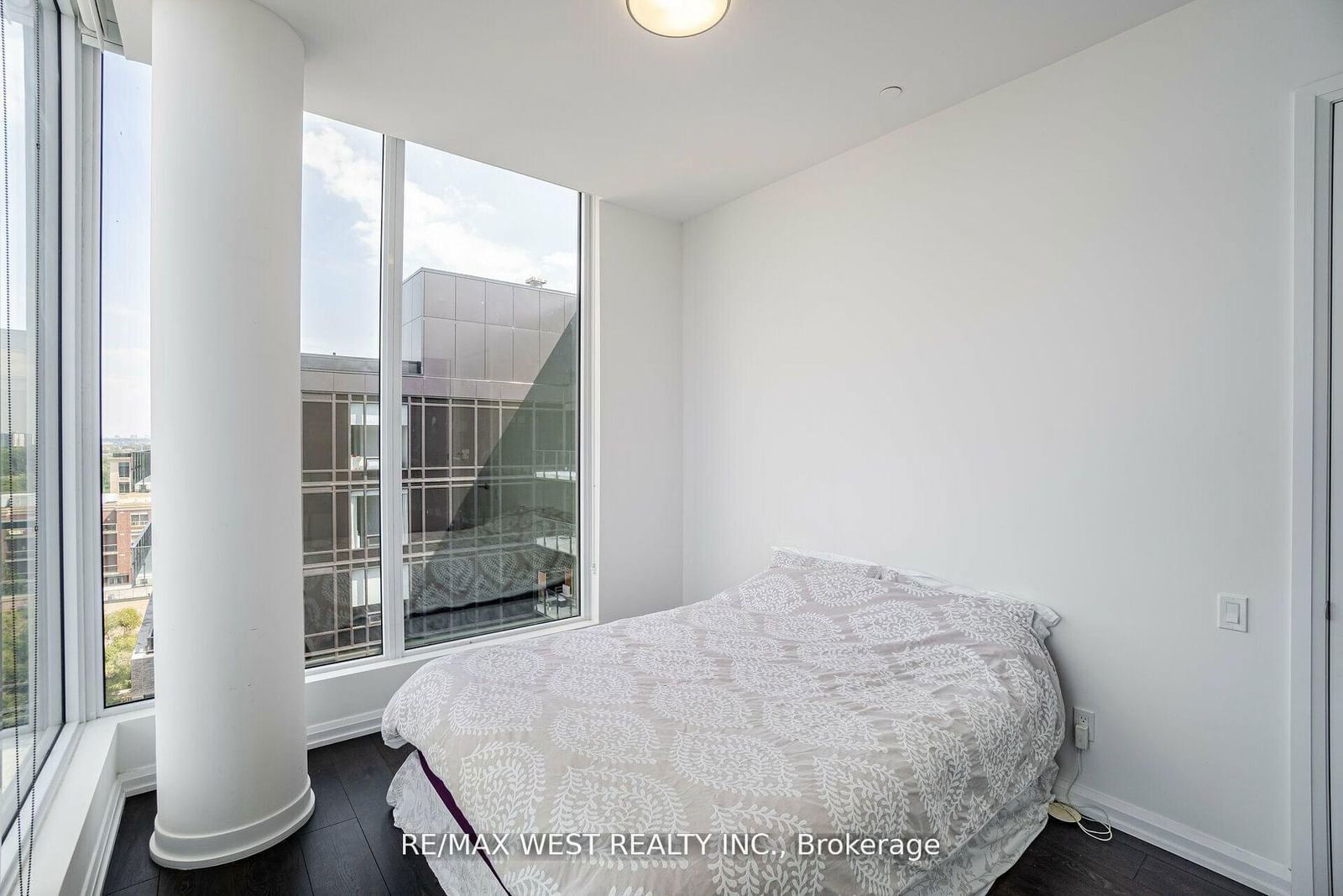 4208 Dundas St W, unit PH 812 for sale - image #19