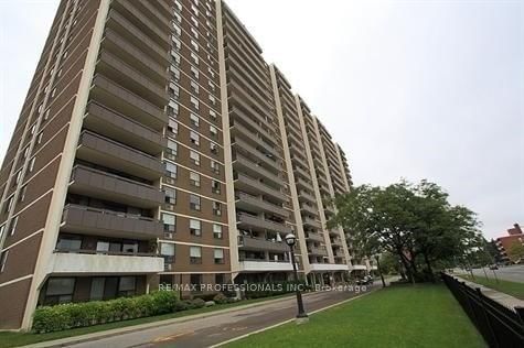 511 The West Mall, unit 602 for rent - image #1