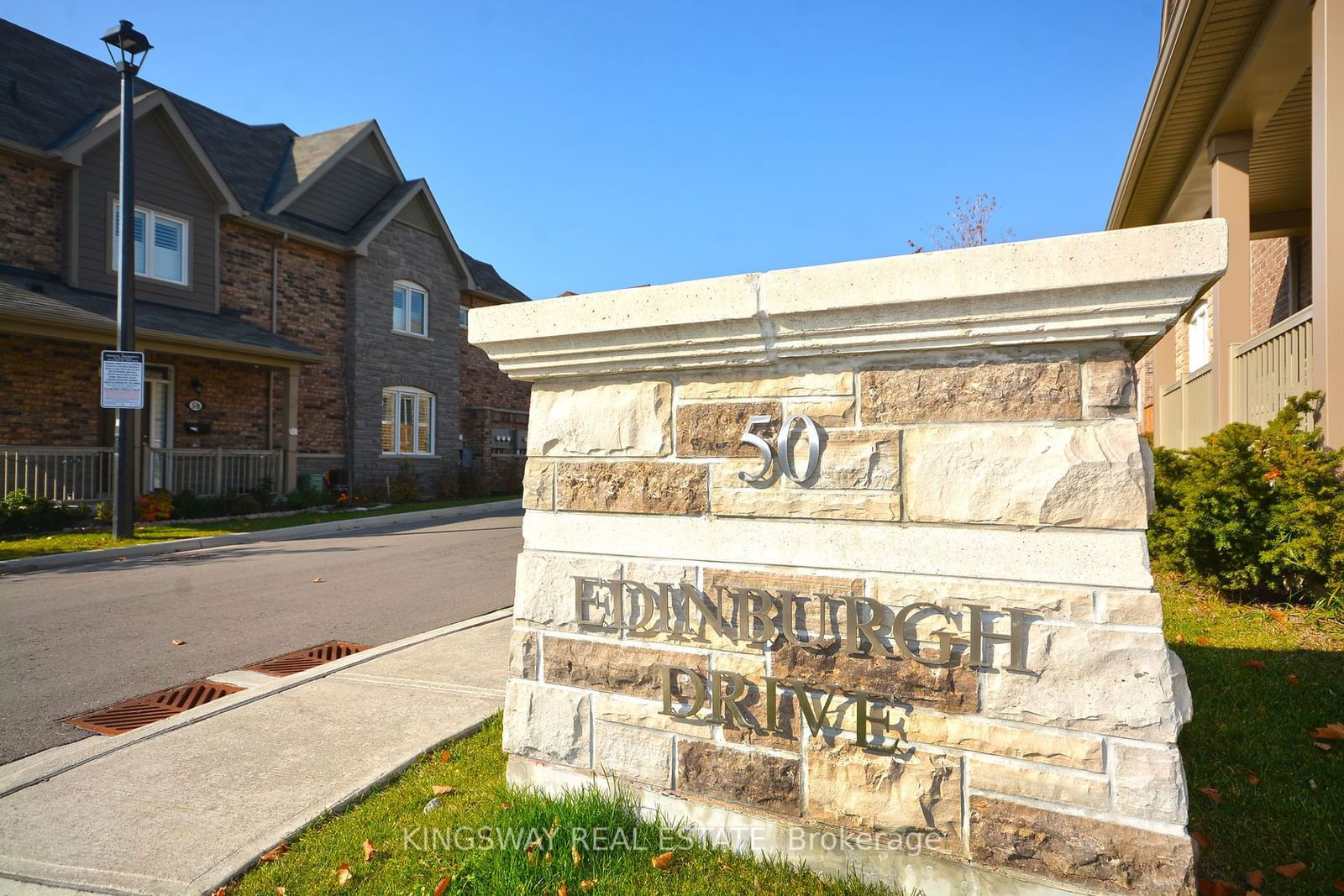 50 Edinburgh Dr, unit 70 for sale - image #1