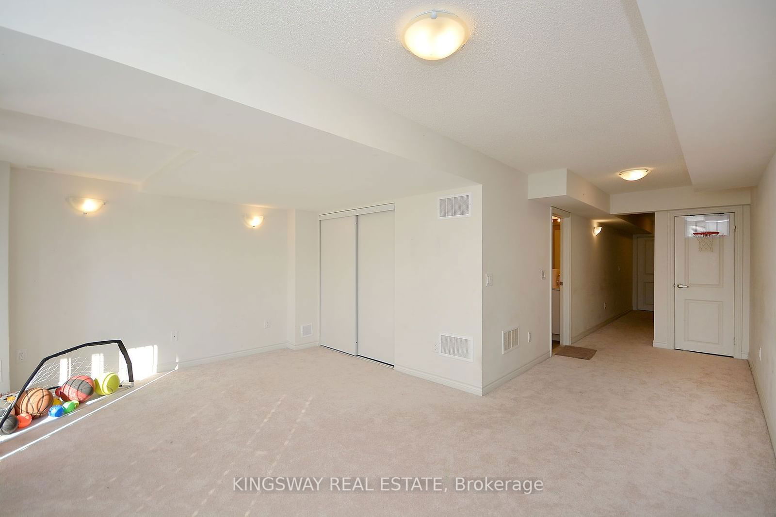 50 Edinburgh Dr, unit 70 for sale - image #31