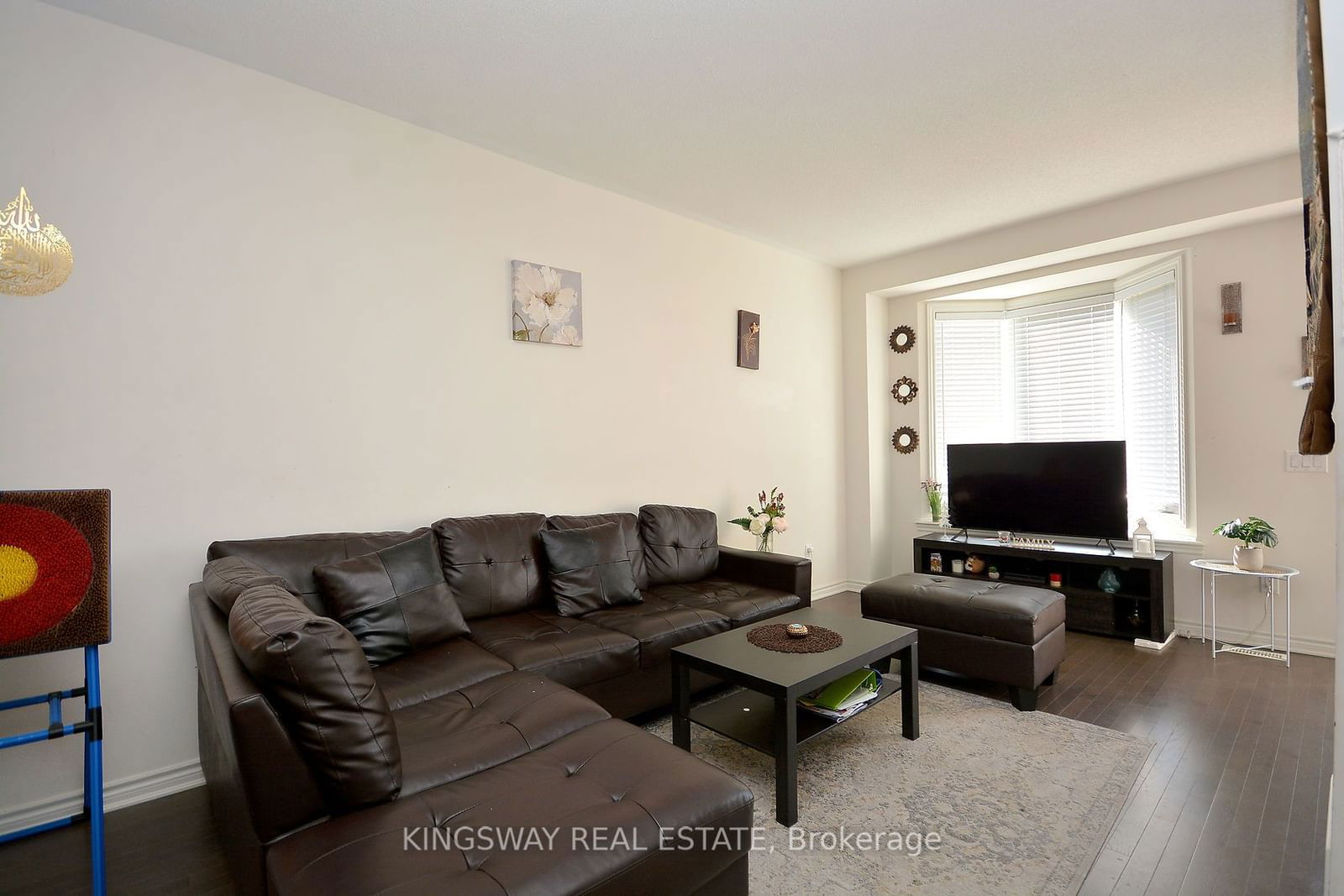 50 Edinburgh Dr, unit 70 for sale - image #7