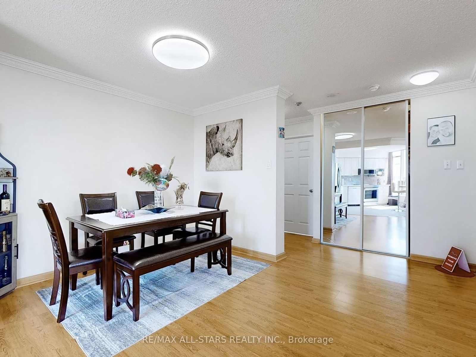 12 Laurelcrest St, unit 707 for sale