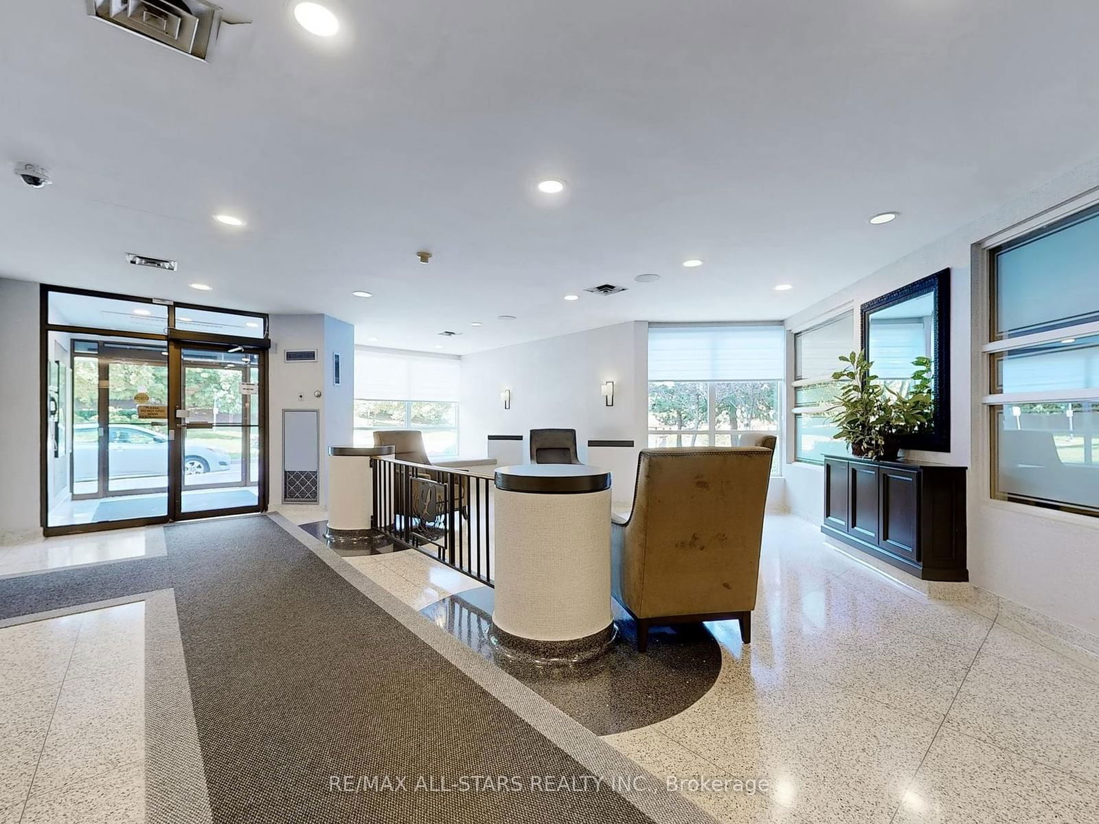 12 Laurelcrest St, unit 707 for sale - image #7