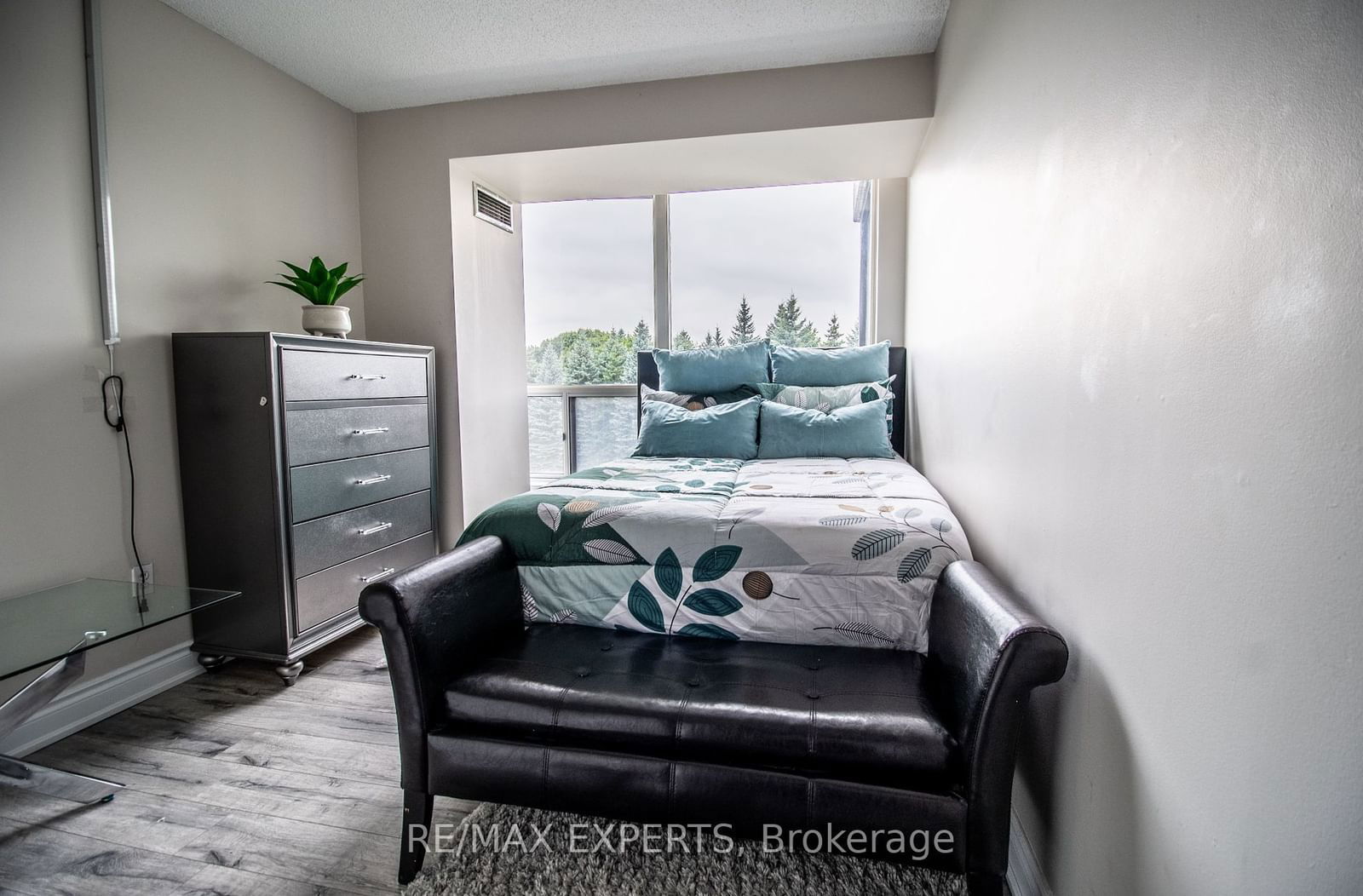 10 Laurelcrest St, unit 412 for sale - image #25