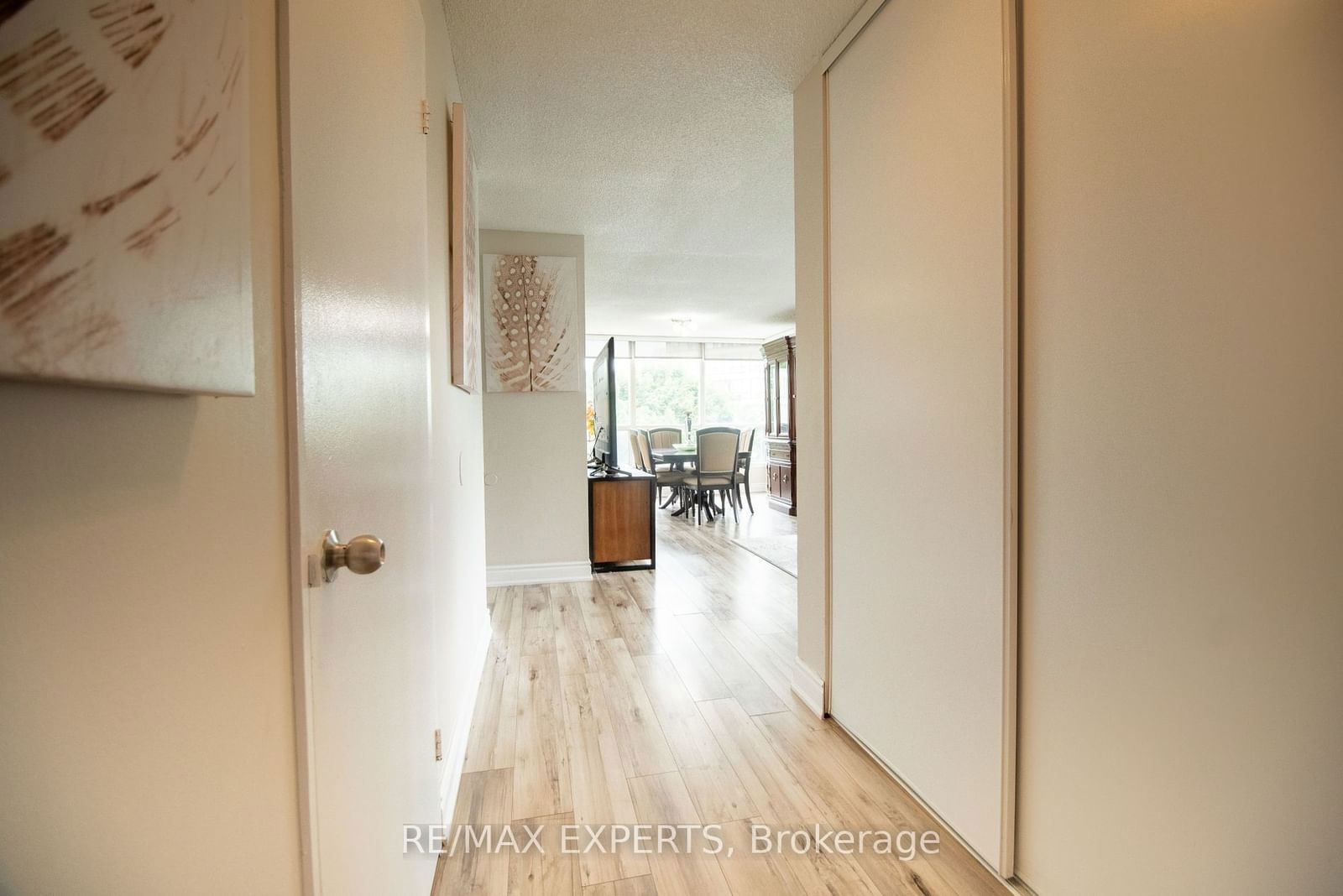 10 Laurelcrest St, unit 412 for sale - image #6