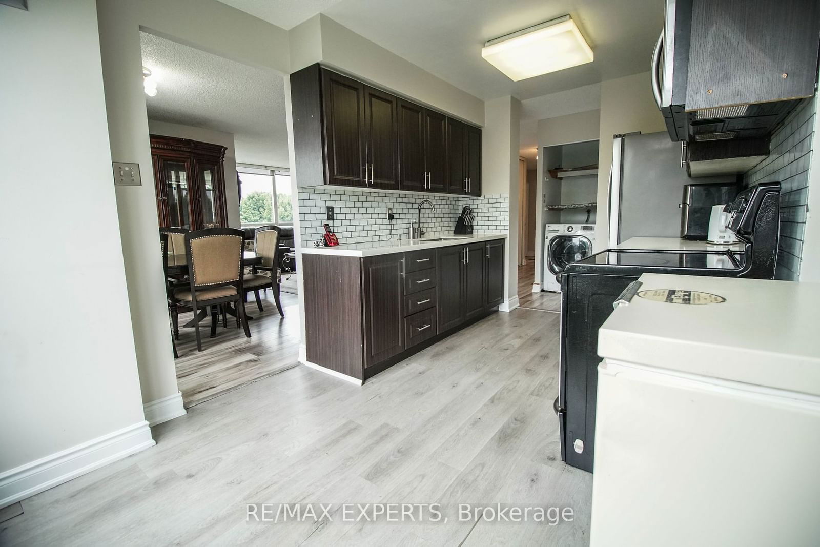 10 Laurelcrest St, unit 412 for sale - image #8