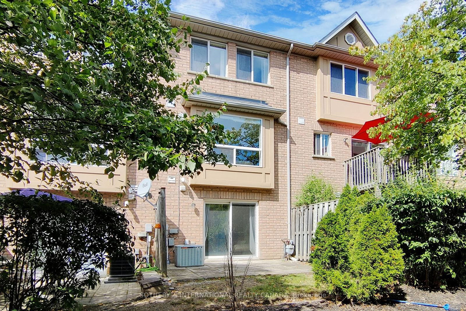 50 Strathaven Dr, unit 119 for sale