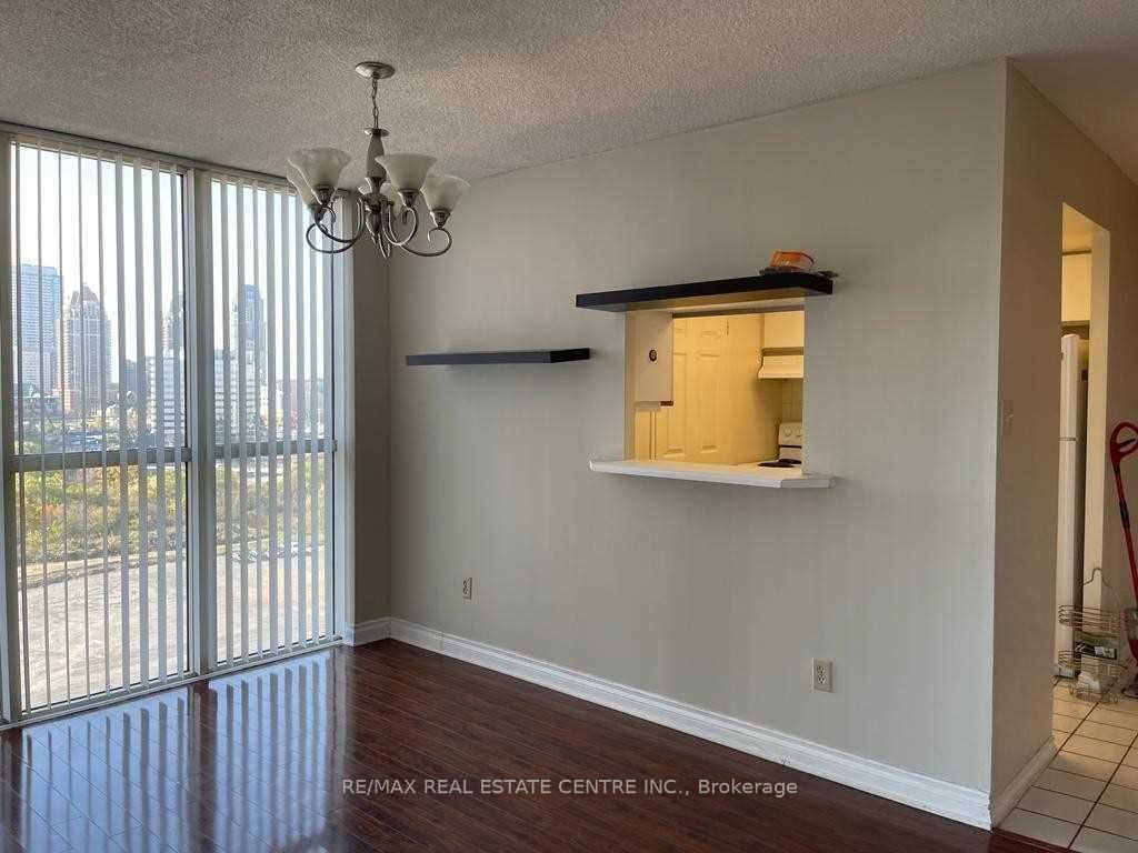 265 Enfield Pl, unit 1403 for sale - image #3