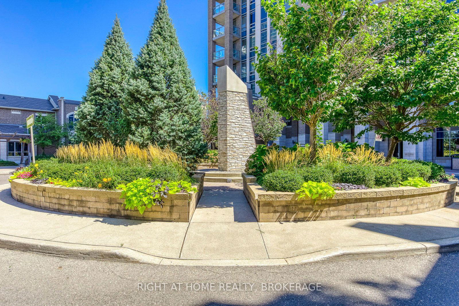 388 Prince Of Wales Dr, unit 1707 for rent - image #3