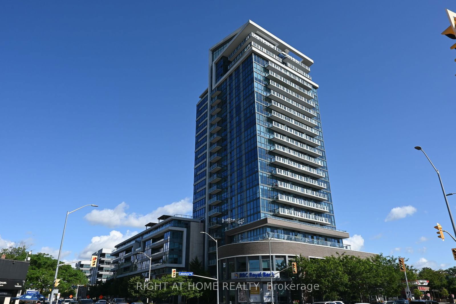 1 Hurontario St, unit 315 for sale