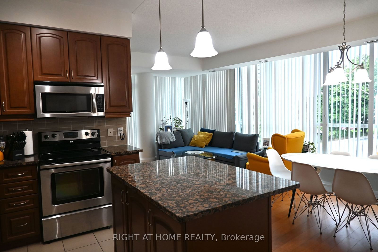 1 Hurontario St, unit 315 for sale - image #9