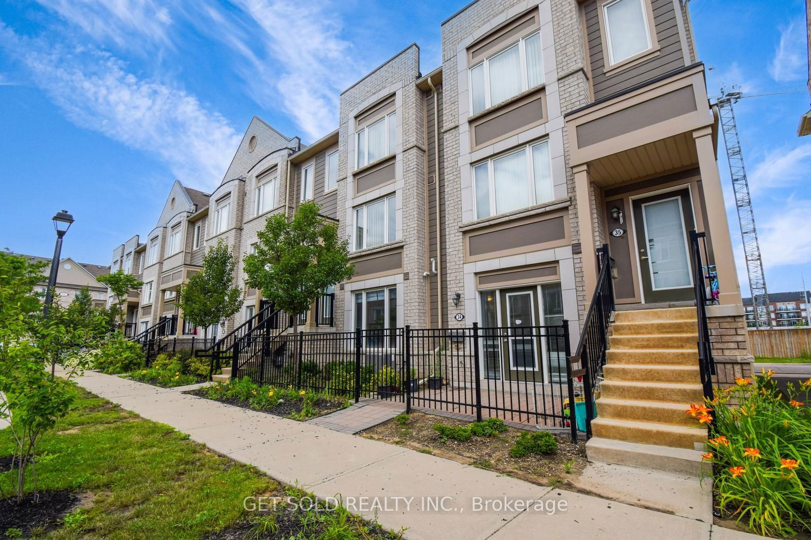 Beckenrose Court Townhomes, Brampton, Toronto