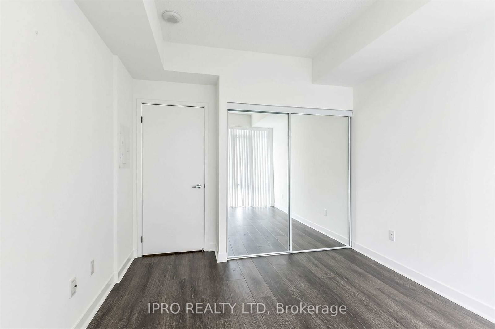 360 Square One Dr, unit 2403 for rent - image #7