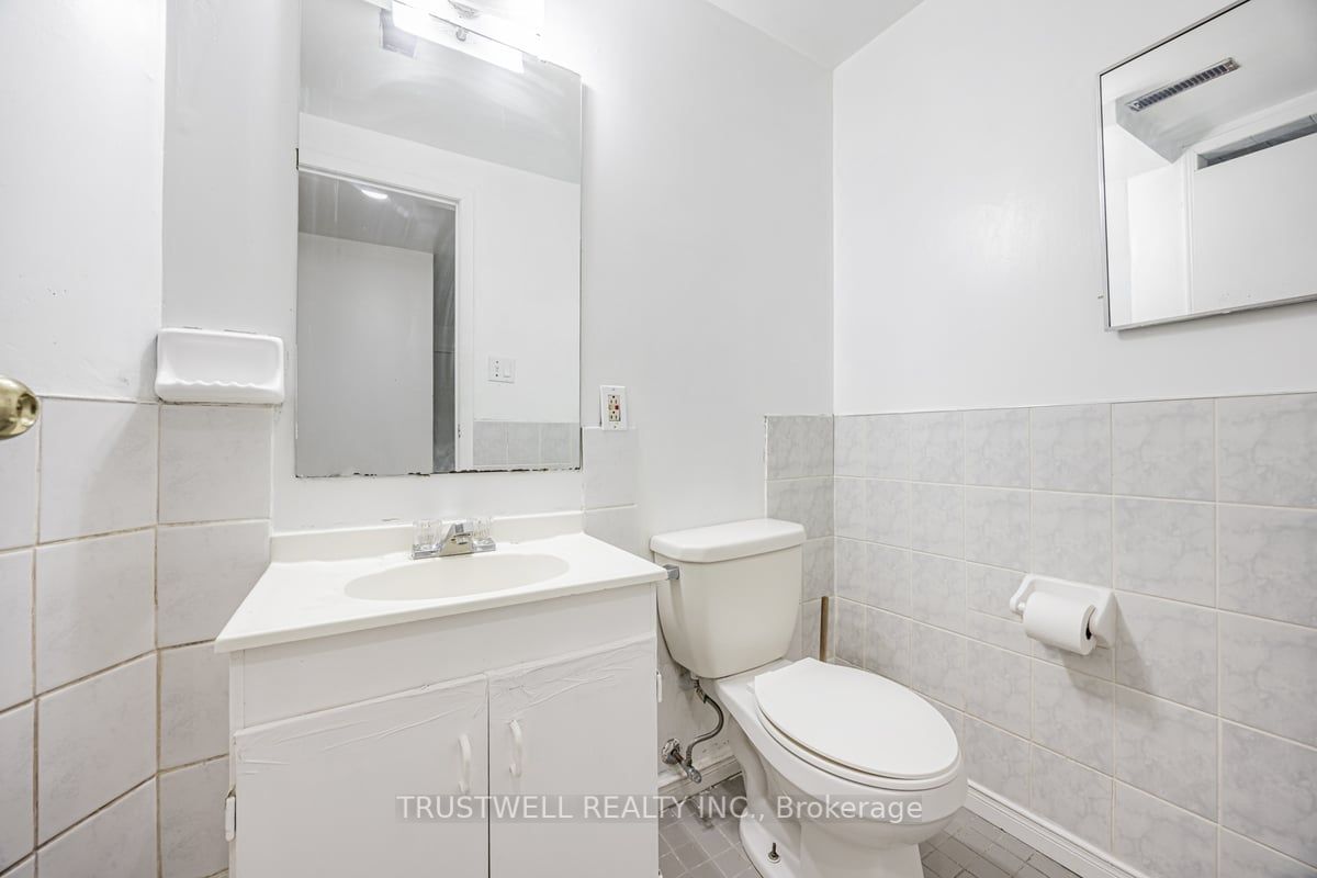 353 Driftwood Ave, unit 7 for sale - image #20