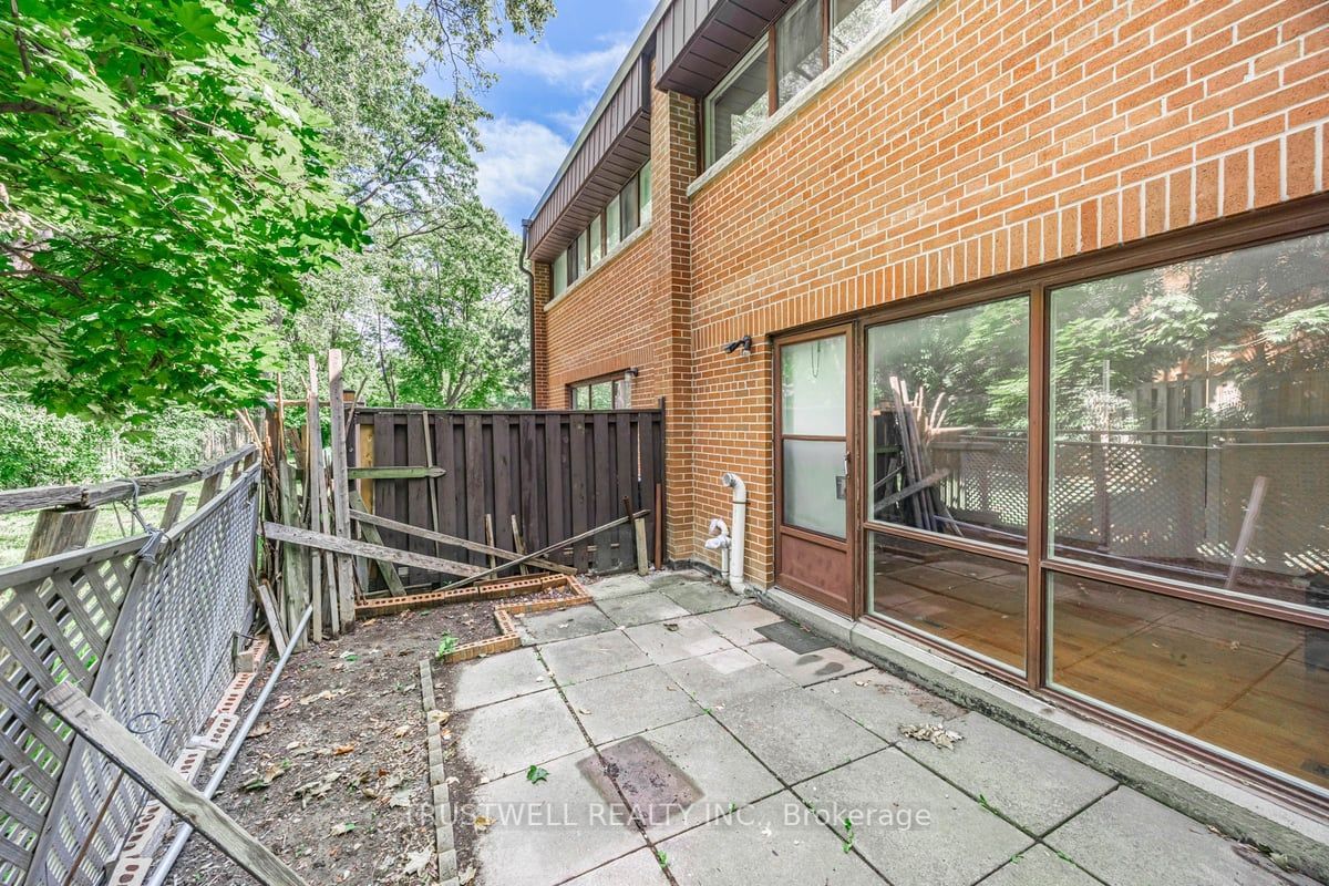 353 Driftwood Ave, unit 7 for sale - image #26