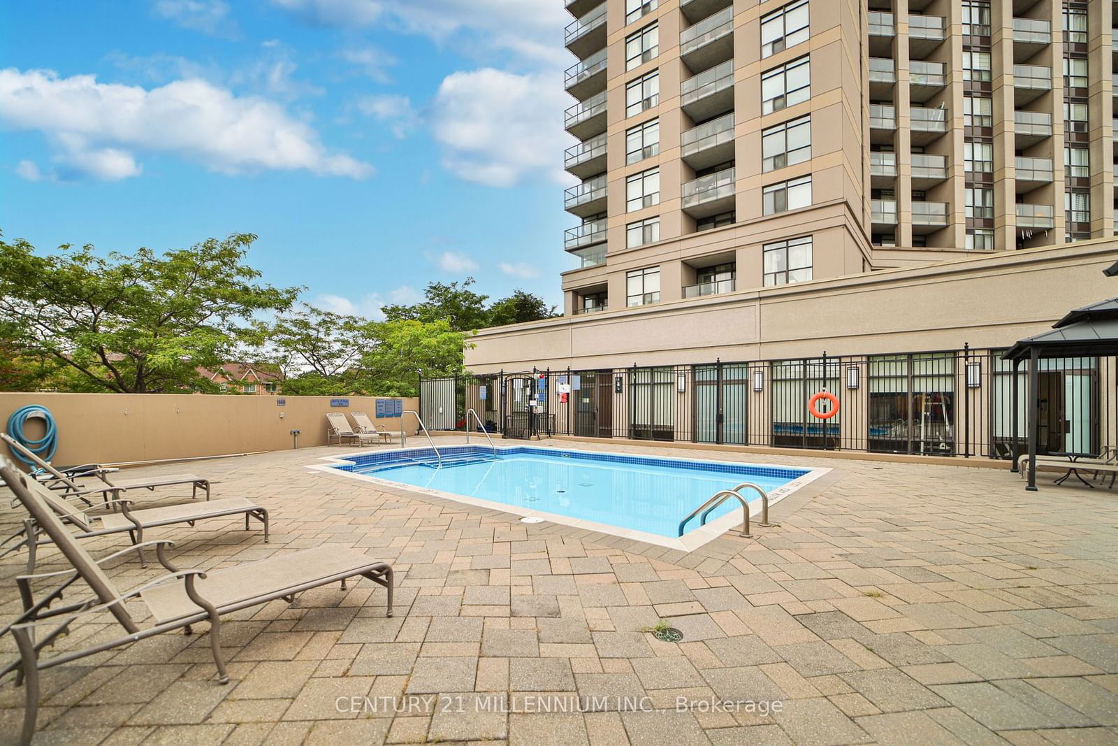 220 Forum Dr N, unit 909 for sale - image #18