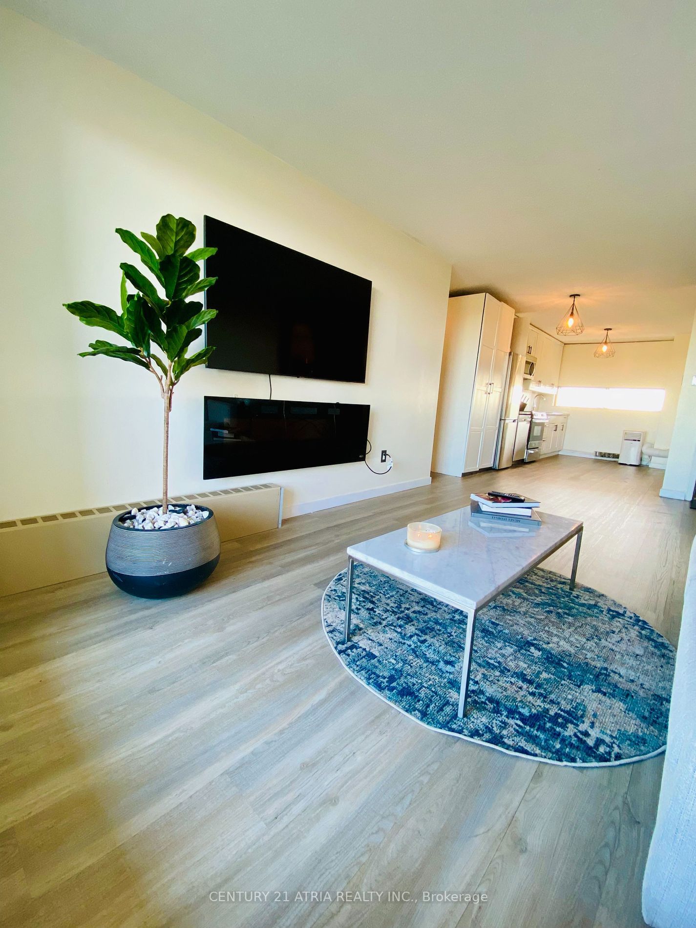 4645 Jane St, unit 720 for sale - image #6