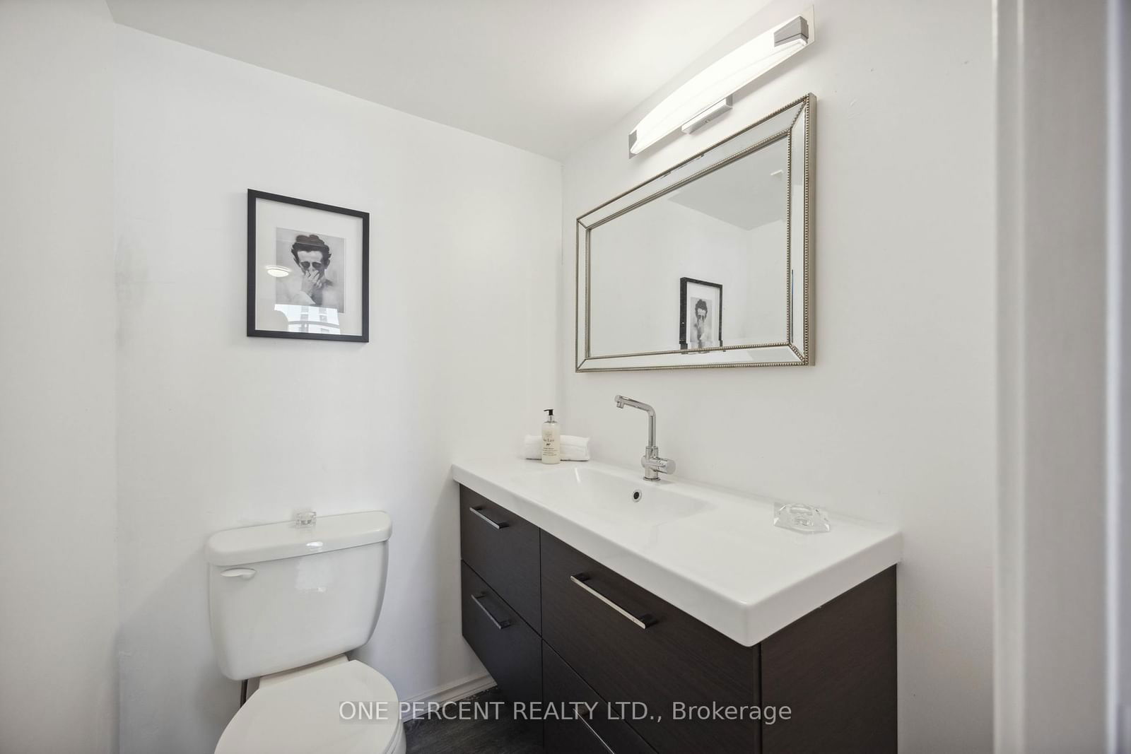 135 Marlee Ave, unit 704 for sale - image #19